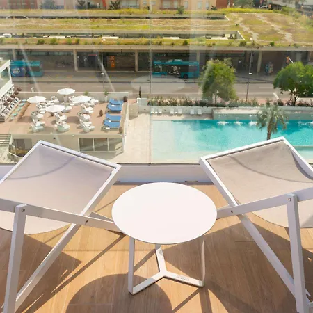 호텔 L'azure 4* Sup
