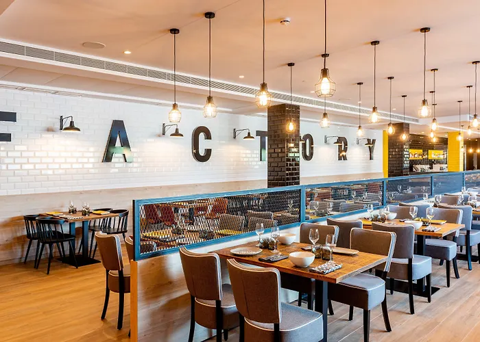 L'azure 4* Sup Отель Льорет-де-Мар