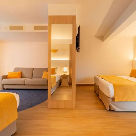 L'azure 4* Sup Hotel