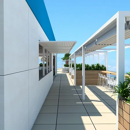 L'Azure Hotel Spa 4Sup