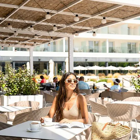 L'Azure Hotel Spa 4Sup 4*