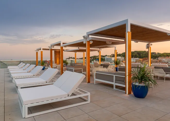 Hotel L'azure 4* Sup 4*