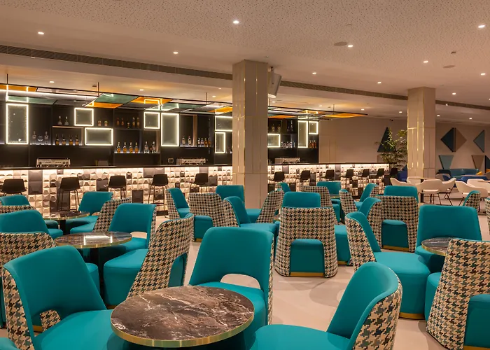 فندق L'azure 4* Sup